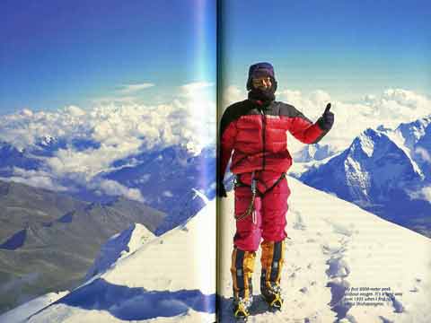 
Khoo Swee Chiow on Shishapangma Main Summit September 28, 2001 - Journeys to the Ends of the Earth book
